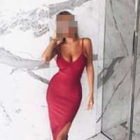 Seksi fiziğe sahip ateşli Ecrin