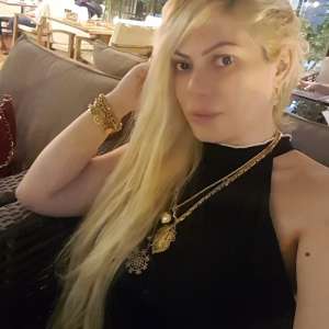 Adana escort Hande. 