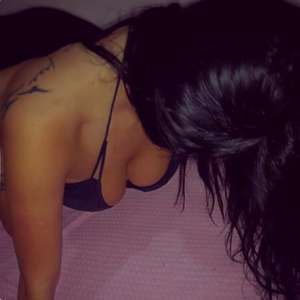 Mersin'deki Gerçek Fotoğraflı Escort: Sarışın ve Beyaz Tenli Rüya Bayan
