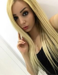 Şaşırtıcı gelecek bir escort Selin
